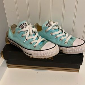 Converse ALL*Star men’s 4 ladies 6 shoes